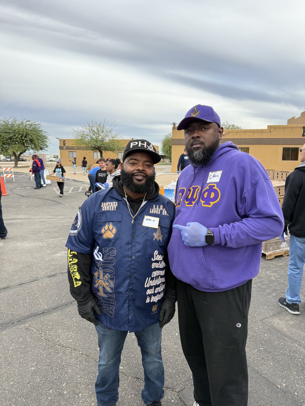 Anton Crosby Sr. and Courtney Boss at a community food distribution